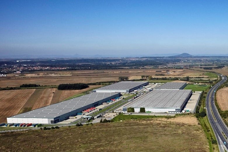 The new facility of Crussis has a strategic location, situated 9 km north of Prague with easy access to the airport and international markets. - Photo Prologis Park Prague-Uzice