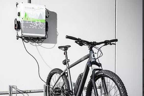 ELS Spelsberg’s wall-mounted e-bike charging stations can currently be found in 7 European nations. – Photo Richard Peace