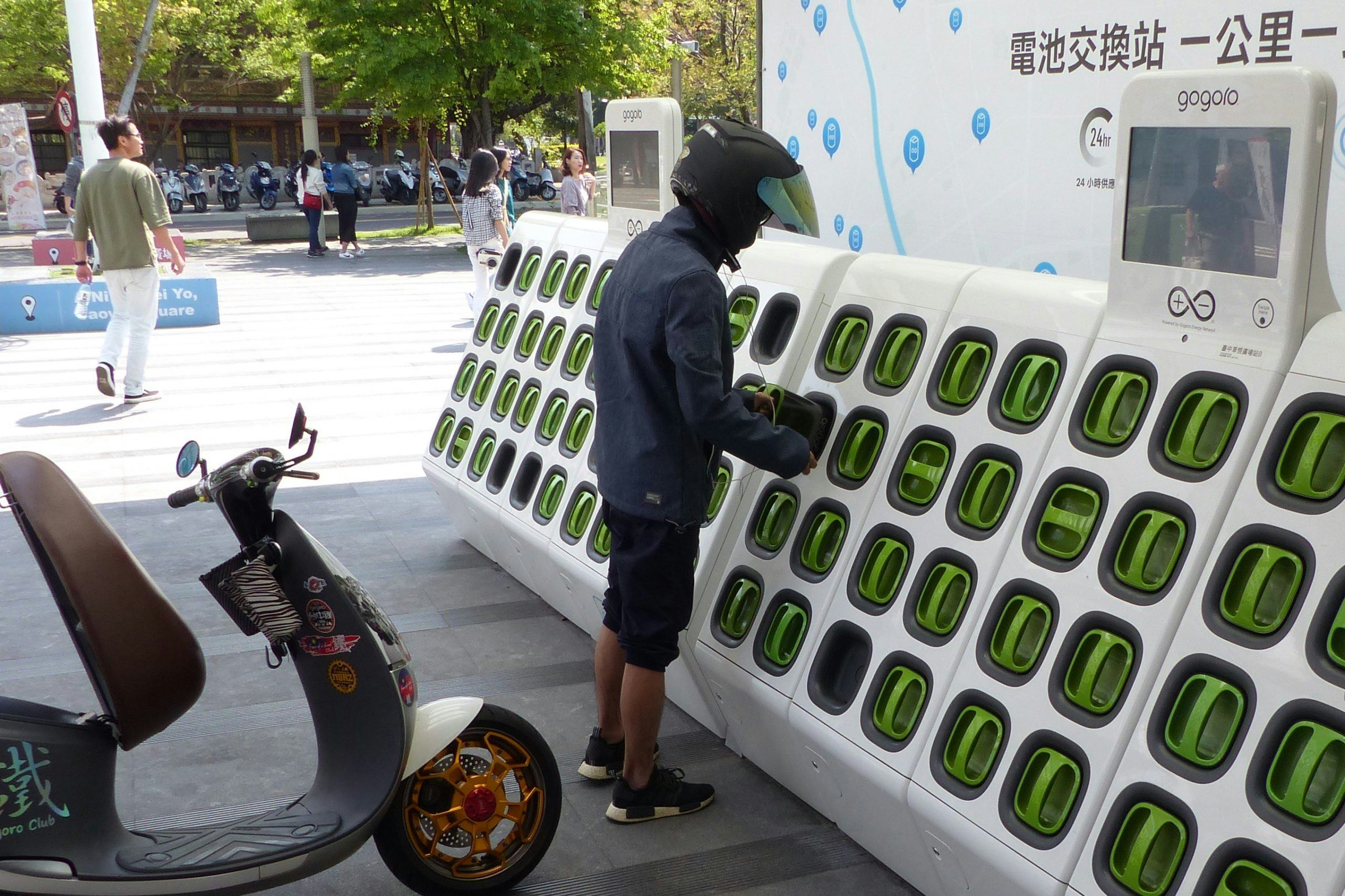 Gogoro partners with Foxconn to mass-produce swappable batteries and scooters