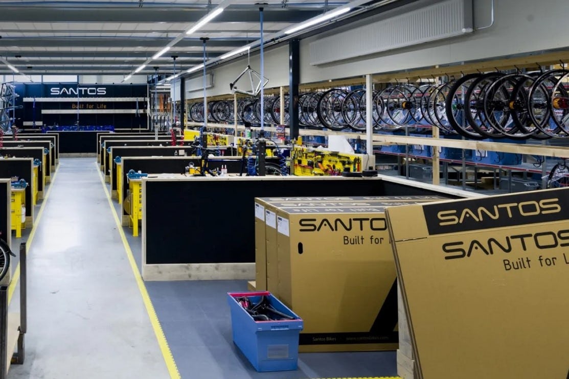 Santos designs and builds high-end classic and electric trekking bikes and commuting bikes. Photo: Santos 