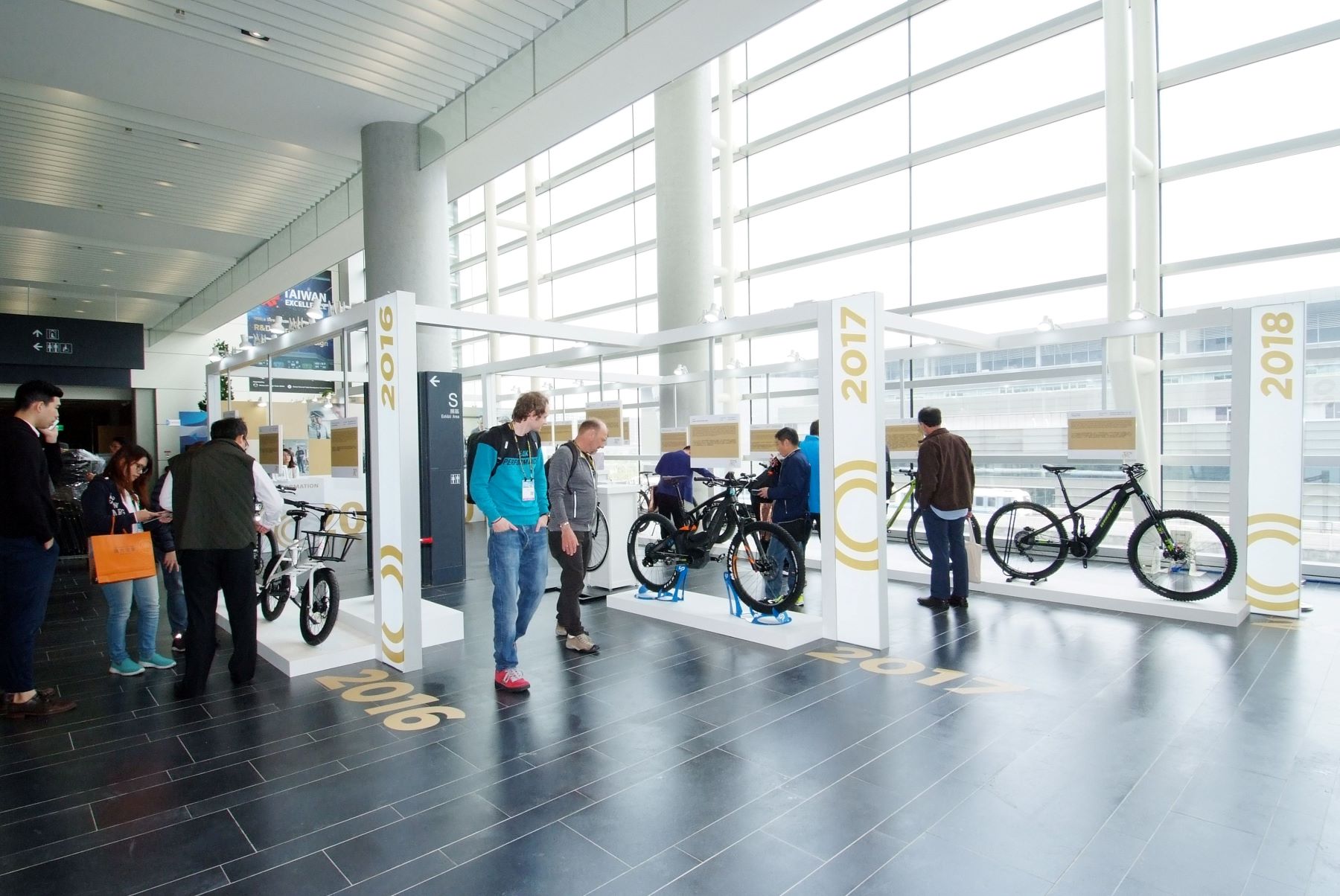歷屆獲獎作品展出於2019年台北自行車展。照片來源／TAITRA