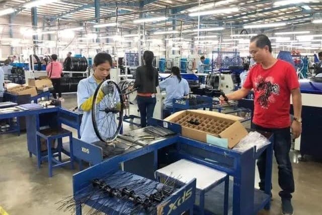 Most of the bicycle manufacturing plants in Cambodia are located in special economic zones close to the border with Vietnam. - Photo Xds