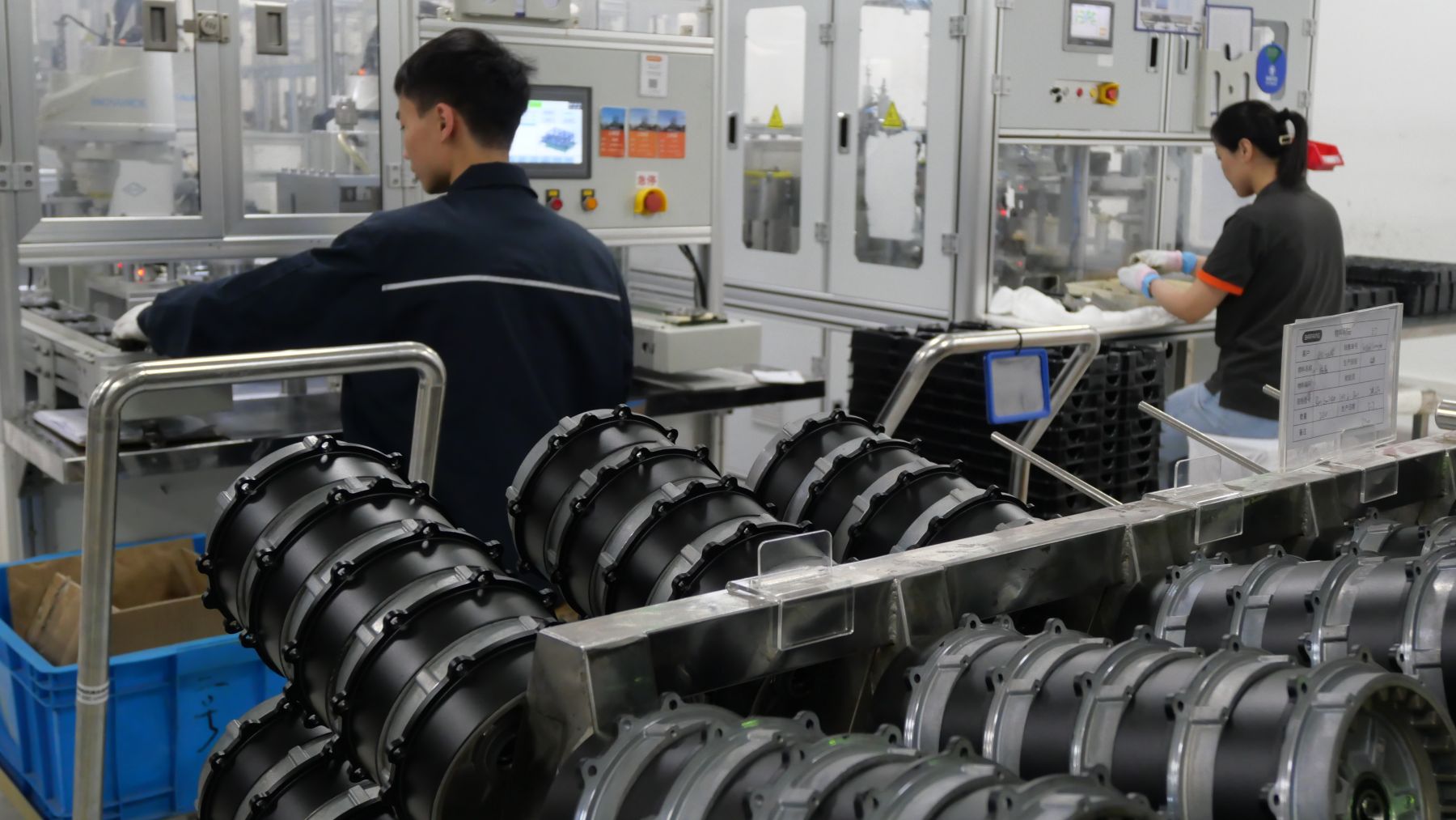 Workers oversee automated production lines at Bafang's Suzhou factory, where the company continues to expand manufacturing capacity and efficiency. – Photos Bike Europe