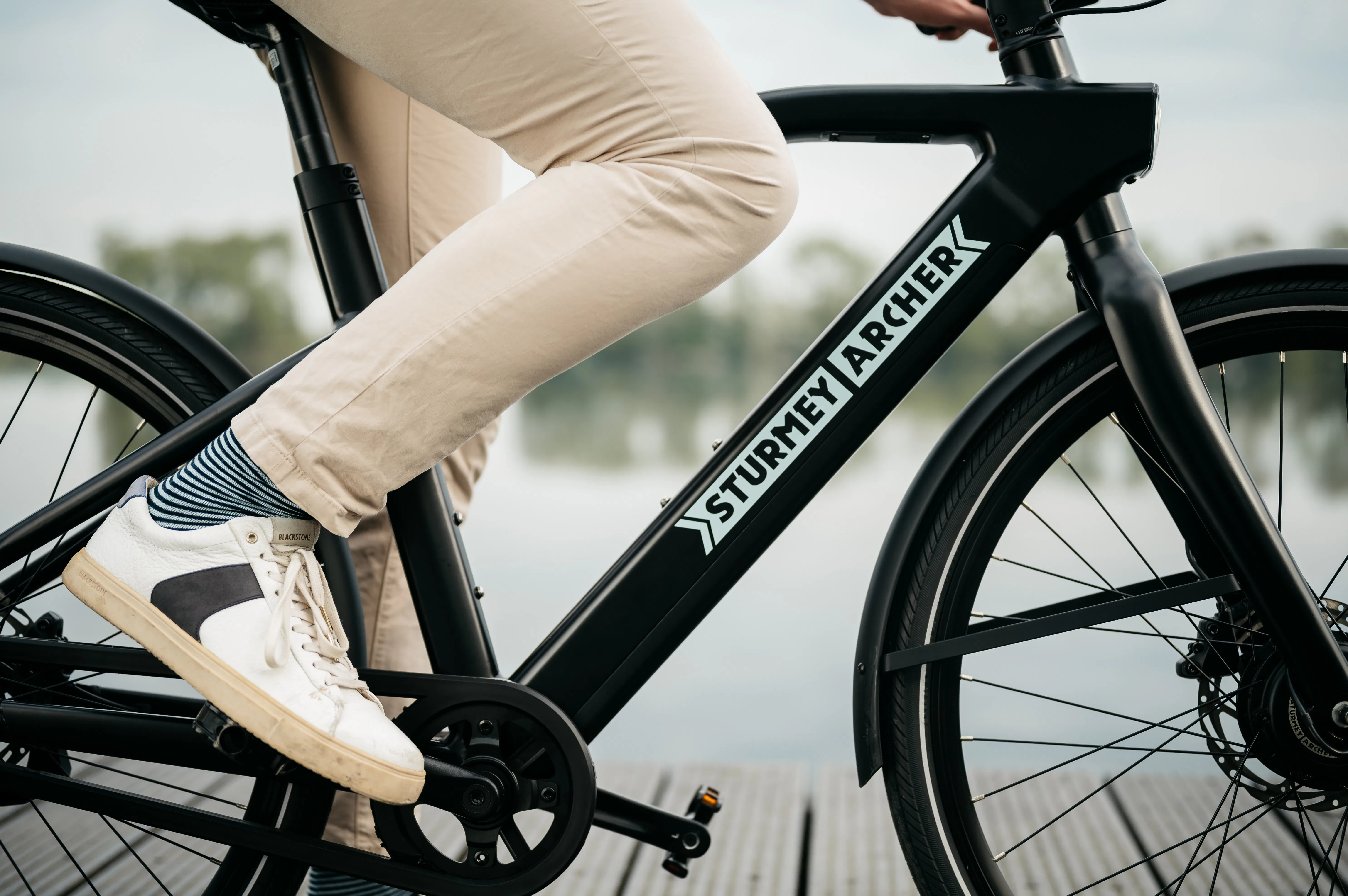 Sturmey-Archer developed the A2, an automatic two-speed hub that decides when to shift based on wheel speed alone.