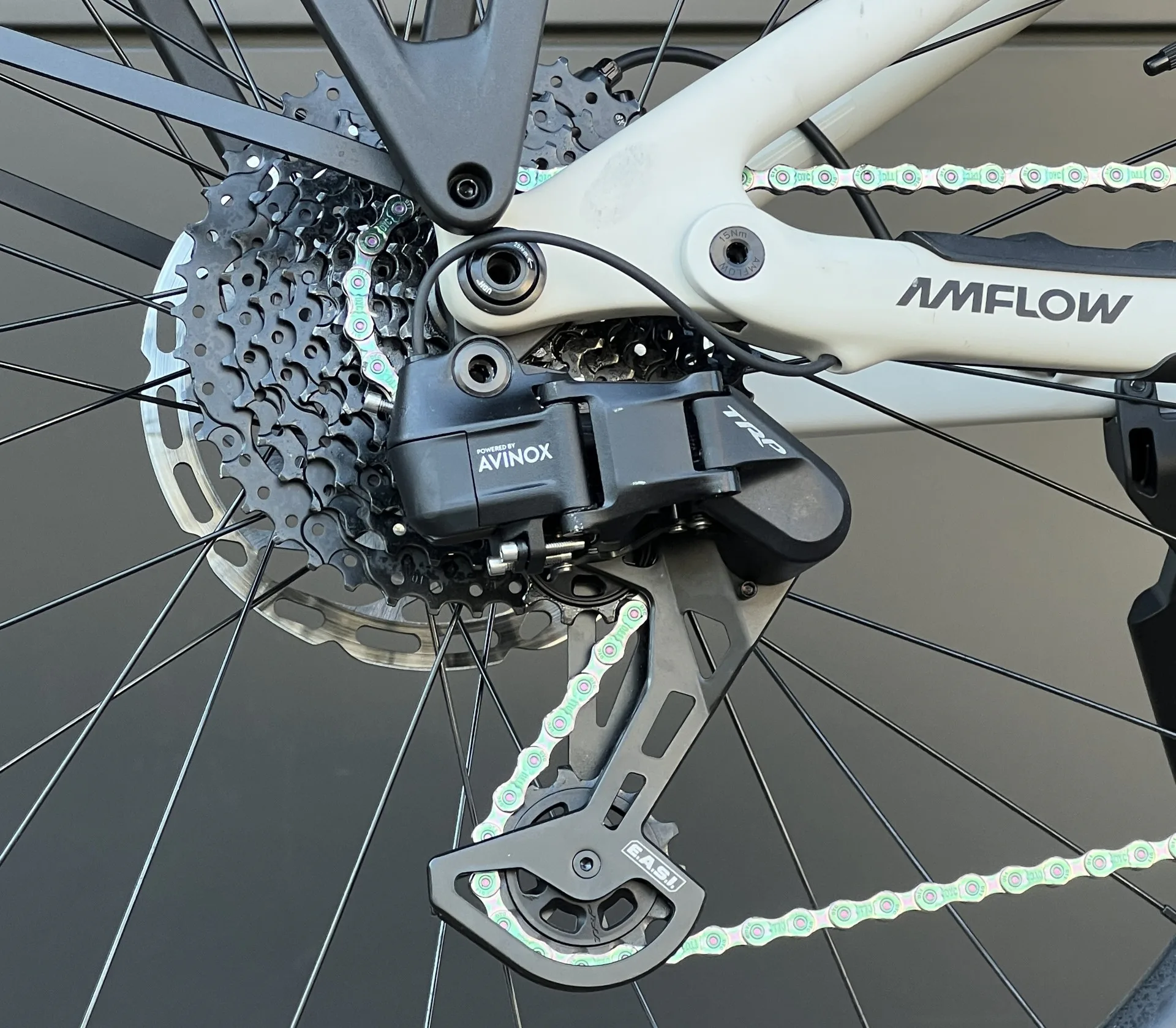 Amflow, one of the trending e-bike brands, is working with TRP to customise electronic shifting. The E.A.S.I. rear derailleur is powered by the bike's Avinox drive system.