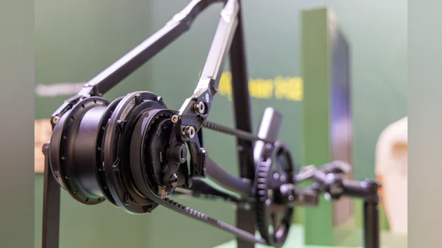The UTgear H2 system addition to the Hub engine is almost invisible.