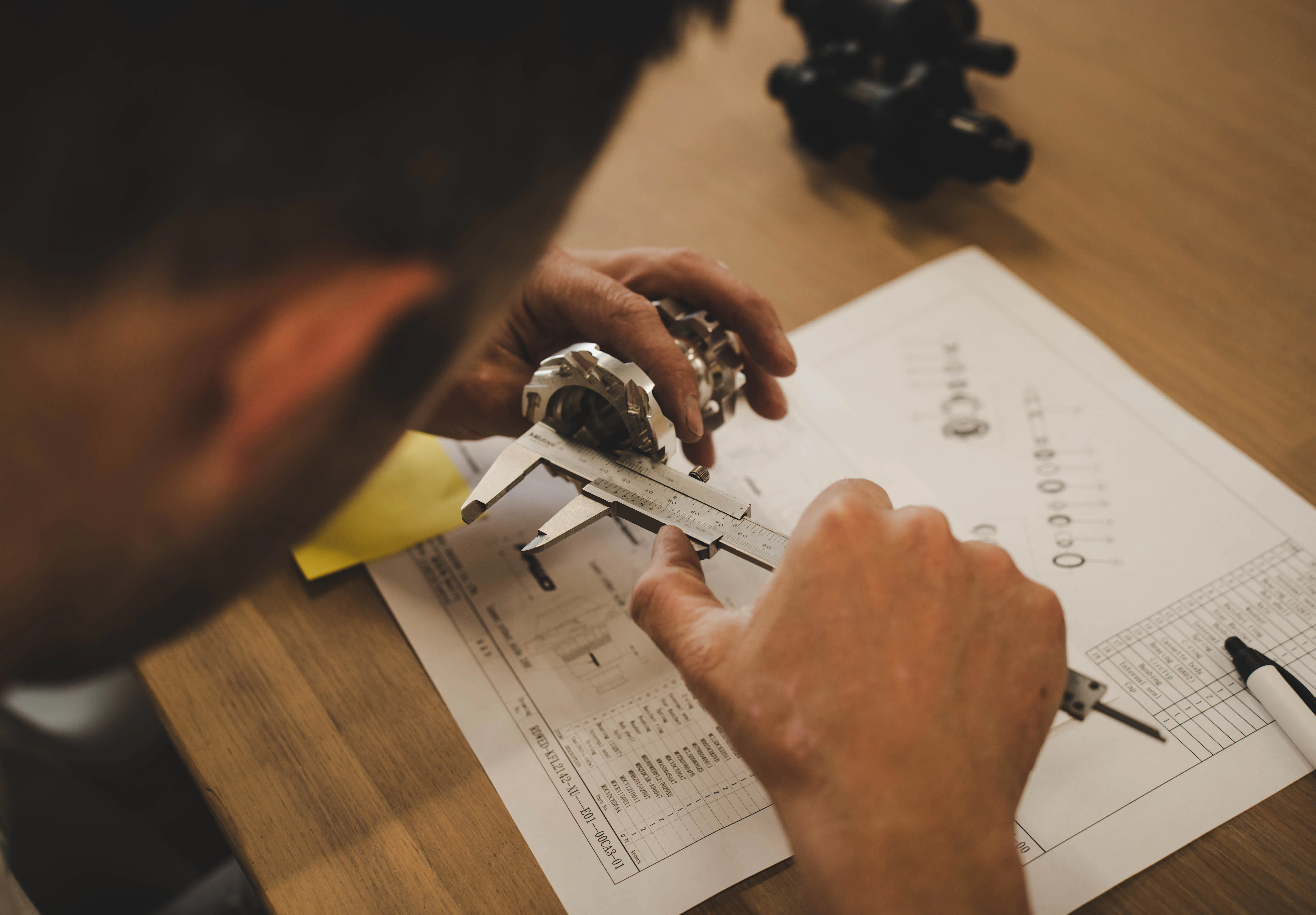 Every wheel is still rigorously checked by hand by builders with decades of experience and more than 100,000 wheels under their belts.
